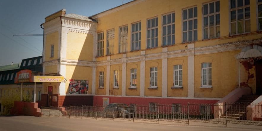 Основное изображение для учреждения Серпуховский детский музыкальный театр «Зазеркалье»