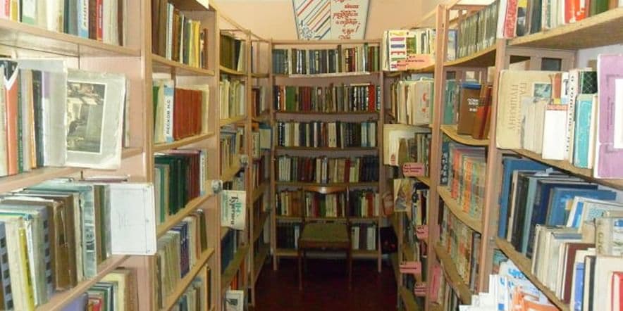 Основное изображение для учреждения Погрузнинская сельская библиотека