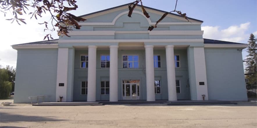 Основное изображение для учреждения Межпоселенческий районный дом культуры имени В.М. Толстых