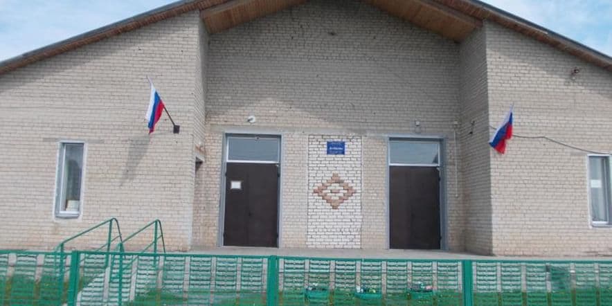 Основное изображение для учреждения Комаровский сельский дом культуры