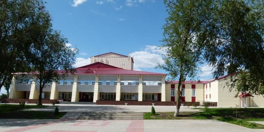 Основное изображение для учреждения Кантемировский районный дом культуры