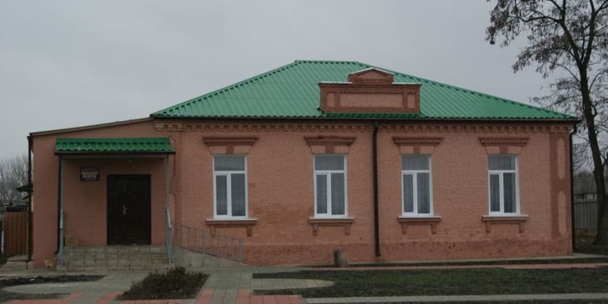 Основное изображение для учреждения Воротниковский сельский клуб
