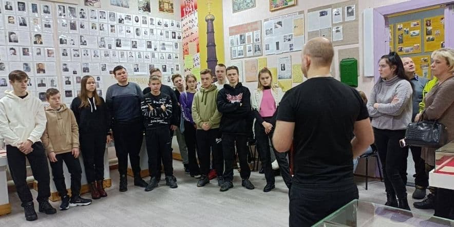 Основное изображение для события Обзорная экскурсия по залу военной истории Куркинского края