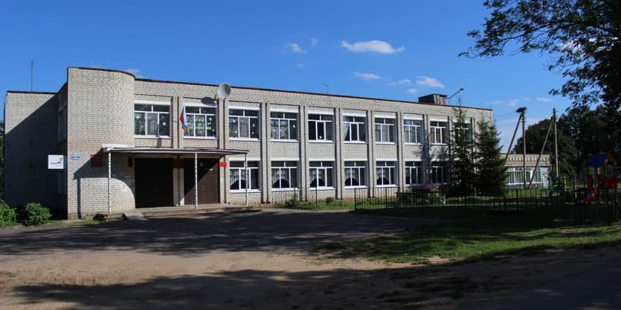 Основное изображение для учреждения Рековичский сельский дом культуры