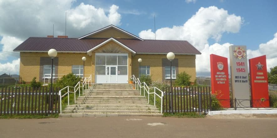 Основное изображение для учреждения Ромодановский сельский дом культуры