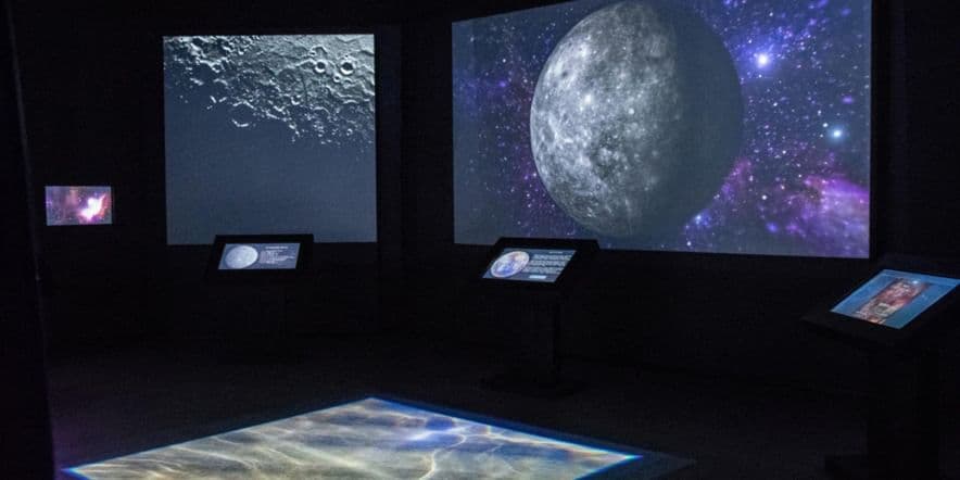 Основное изображение для события Экскурсия по мультимедийной выставке «Планетарий»