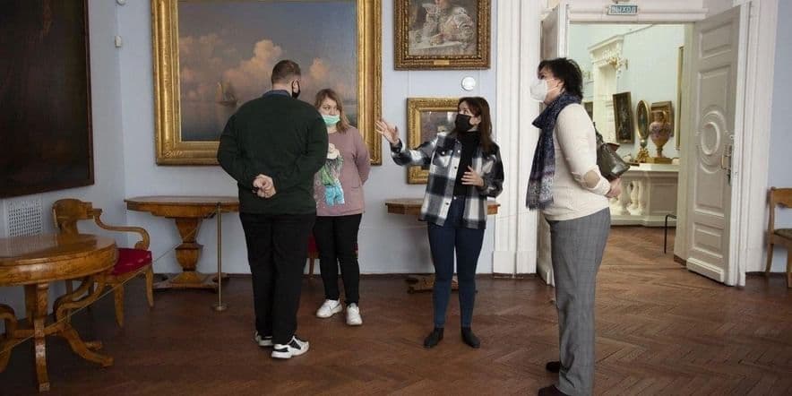 Основное изображение для события Экскурсия «Русское искусство в в Ульяновском областном художественном музее»