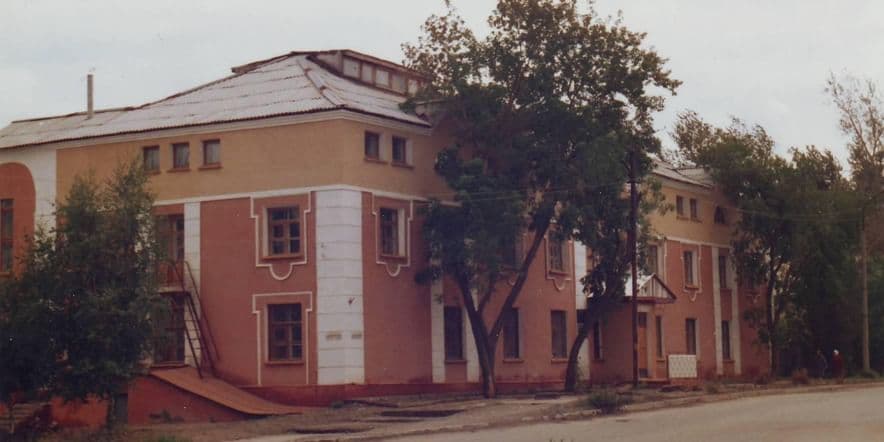 Основное изображение для учреждения Кировградская детская художественная школа