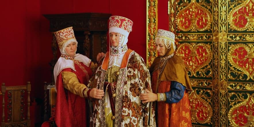 Основное изображение для события Экскурсия «Средневековье: как жила и одевалась русская царица»