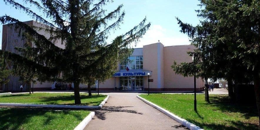 Основное изображение для учреждения Детская школа искусств с. Александровка