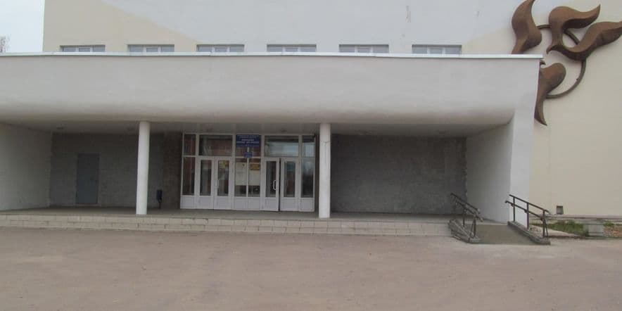 Основное изображение для учреждения Районный дом культуры г. Калязина