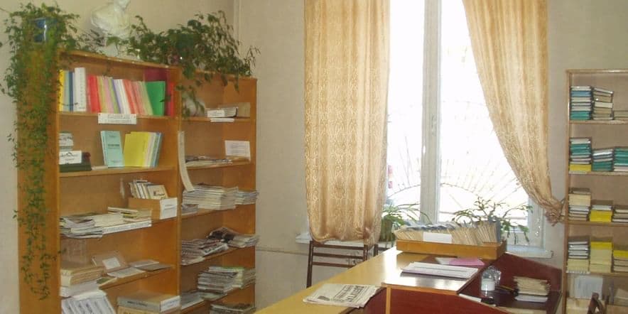 Основное изображение для учреждения Библиотека «Веда» г. Боровичи