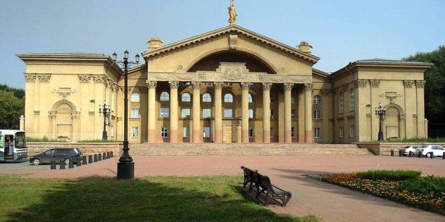 Основное изображение для учреждения Дворец культуры Челябинского металлургического комбината