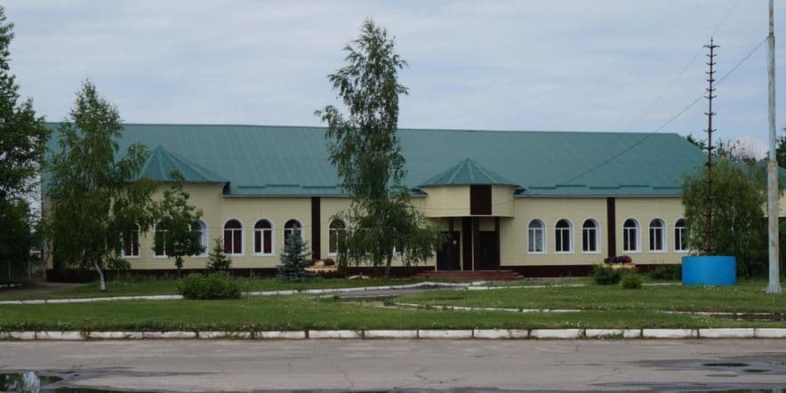 Основное изображение для учреждения Культурно-досуговый центр «Карамышево»