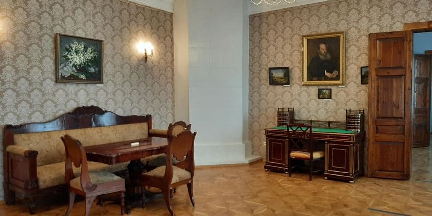 Основное изображение для события Экспозиция Музея писателей-орловцев
