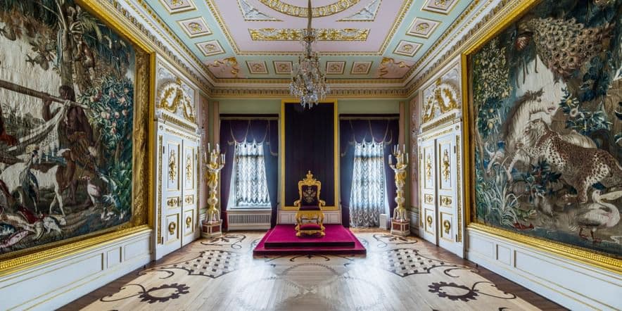 Основное изображение для события Экскурсия «Дворец коронованных романтиков»