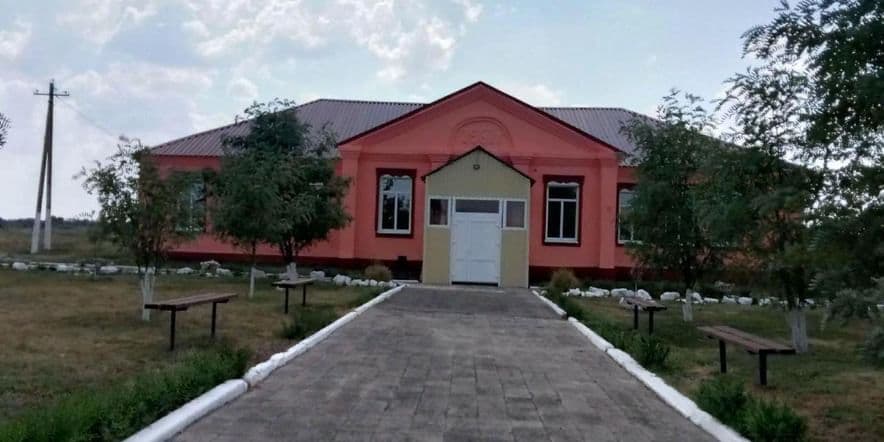 Основное изображение для учреждения Чадаевский сельский дом культуры