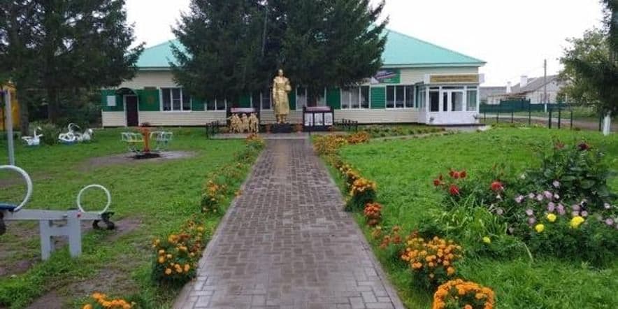 Основное изображение для учреждения Казакларский сельский клуб