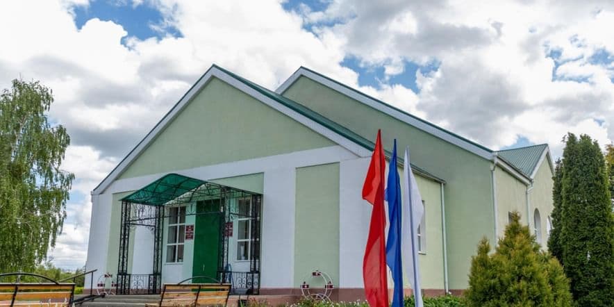 Основное изображение для учреждения Волотовской центральный сельский дом культуры