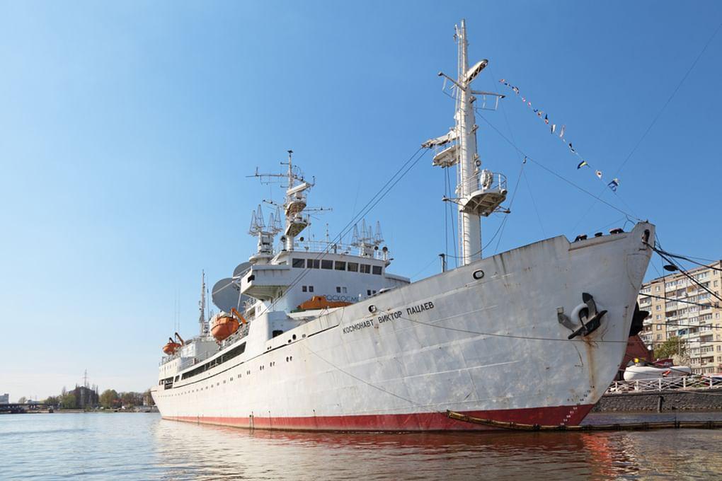 Научно-исследовательское судно «Космонавт Виктор Пацаев» в Музее Мирового океана. Фотография: Игорь Долгов / фотобанк «Лори»