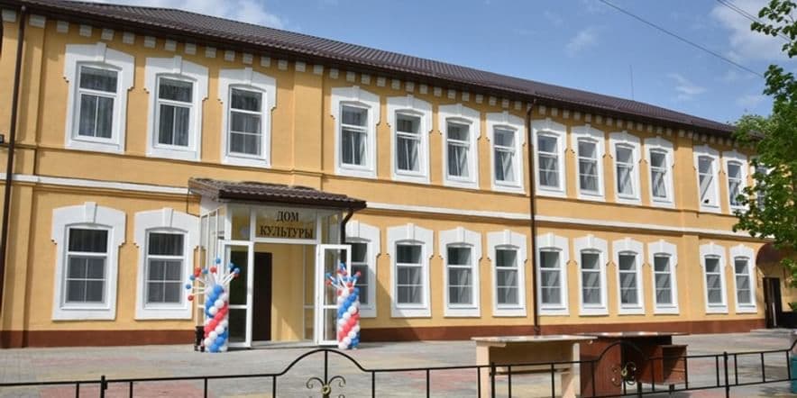 Основное изображение для учреждения Орликовский центральный сельский дом культуры