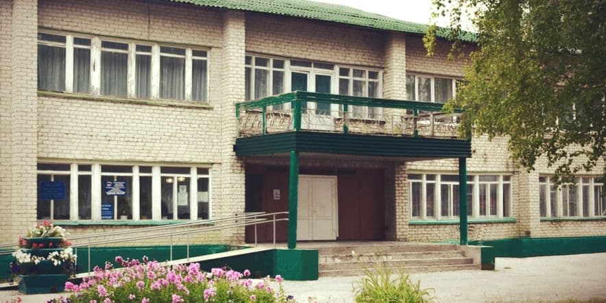Основное изображение для учреждения Торбеевская районная библиотека