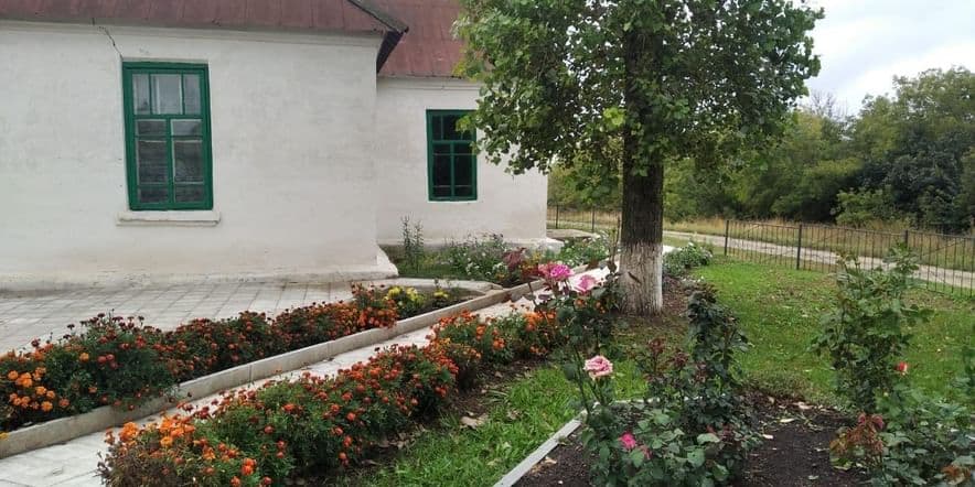 Основное изображение для учреждения Неровновский сельский дом культуры