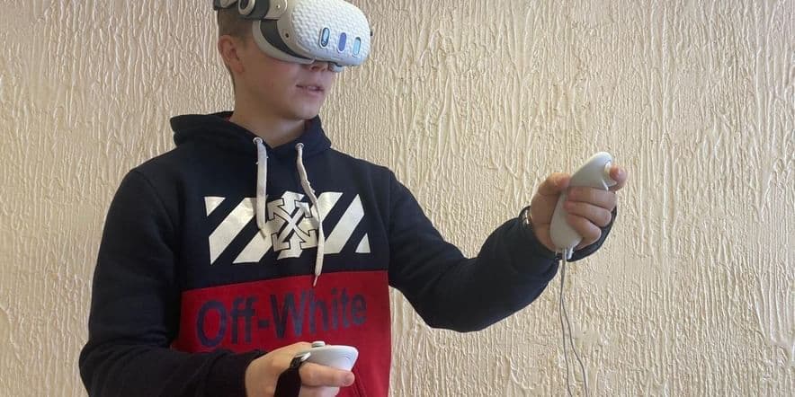 Основное изображение для события Интерактивная экскурсия «VR-Россия»