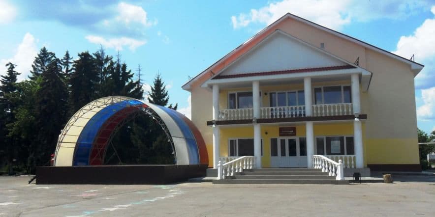 Основное изображение для учреждения Районный дом культуры с. Кинель-Черкассы