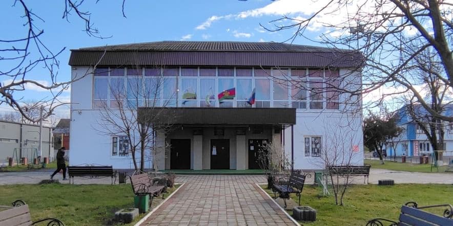 Основное изображение для учреждения Азовский дом культуры