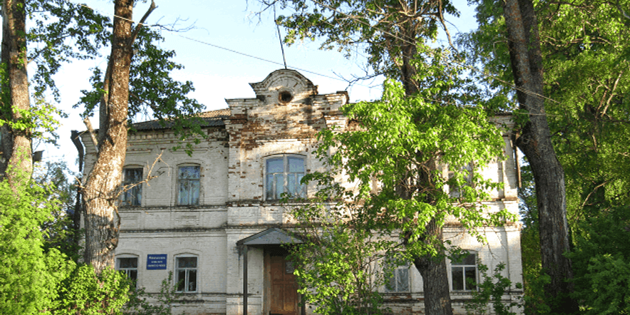 Основное изображение для учреждения Макарьевская сельская библиотека-филиал им. Ф.Ф. Павленкова