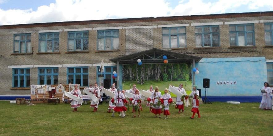 Основное изображение для учреждения Больше-Ермаковский сельский дом культуры