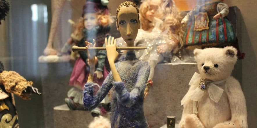 Основное изображение для события Экскурсия «Куклы. Семейные реликвии»