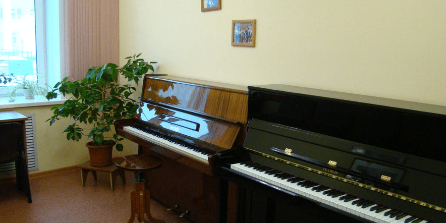 Основное изображение для учреждения Детская музыкальная школа Хворостянского района