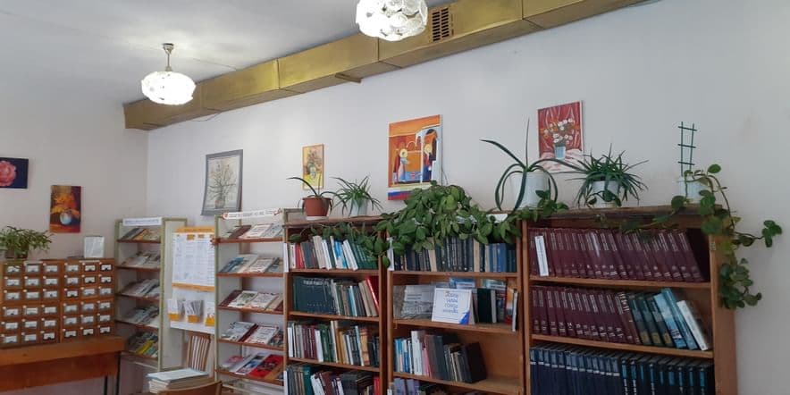 Основное изображение для учреждения Библиотека-филиал № 32 г. Севастополя