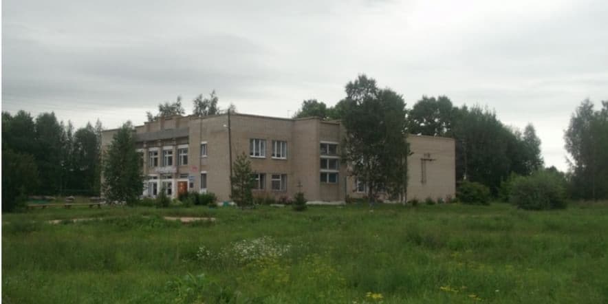 Основное изображение для учреждения Ральниковская сельская библиотека-филиал