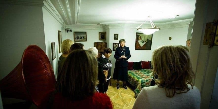 Основное изображение для события Экскурсия по квартире Марины Цветаевой