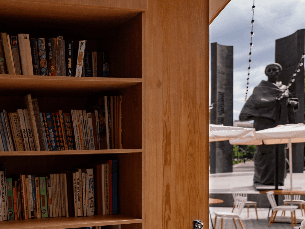 Проект «Книга в городе». Площадка на Сретенском бульваре, Москва. Фотография предоставлена организаторами