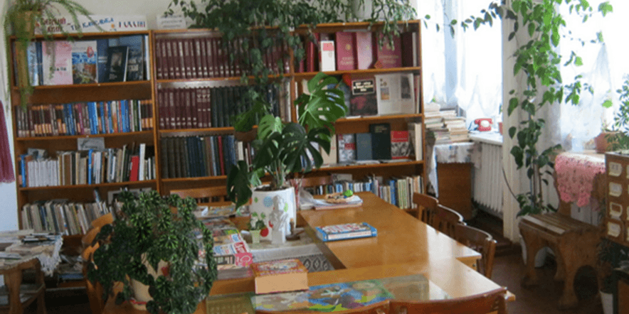 Основное изображение для учреждения Лугоболотная сельская библиотека