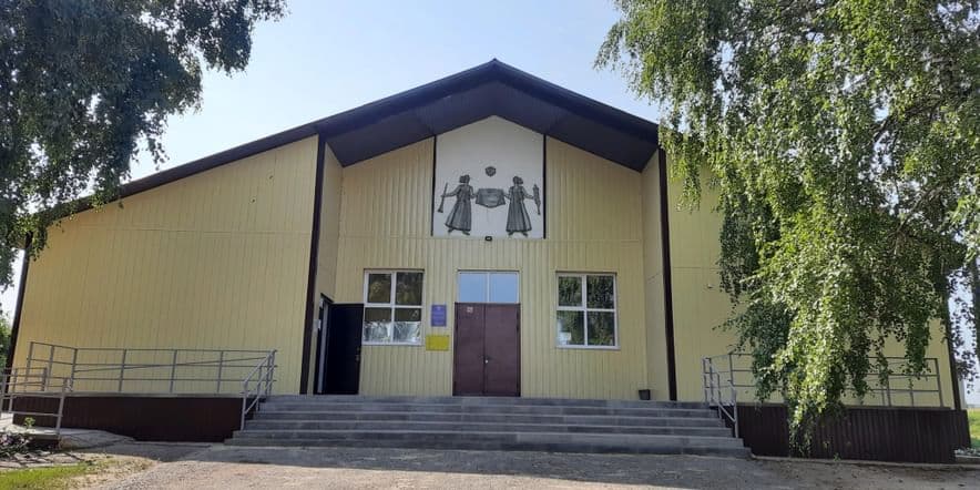 Основное изображение для учреждения Урицкий сельский дом культуры