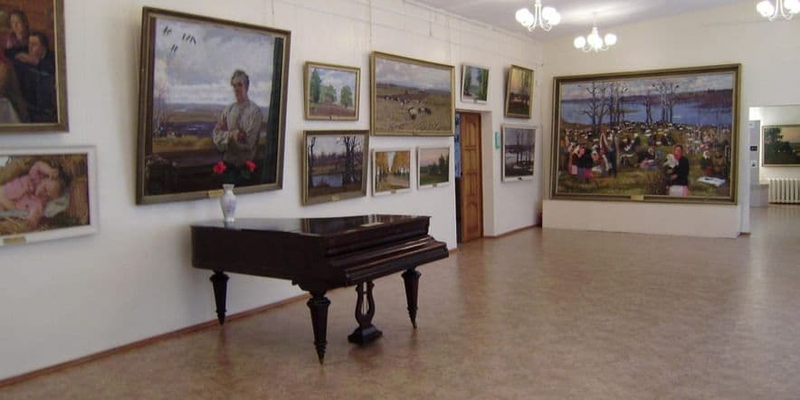 Основное изображение для учреждения Шумячский художественно-краеведческий музей