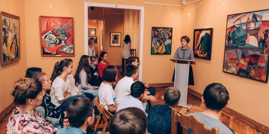 Основное изображение для события Экскурсии-лекции о русском искусстве «От классиков до авангарда»