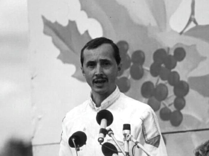 Актер и режиссер Николай Бурляев. 1988 год. Всероссийский мемориальный музей-заповедник В.М. Шукшина, Сростки, Алтайский край