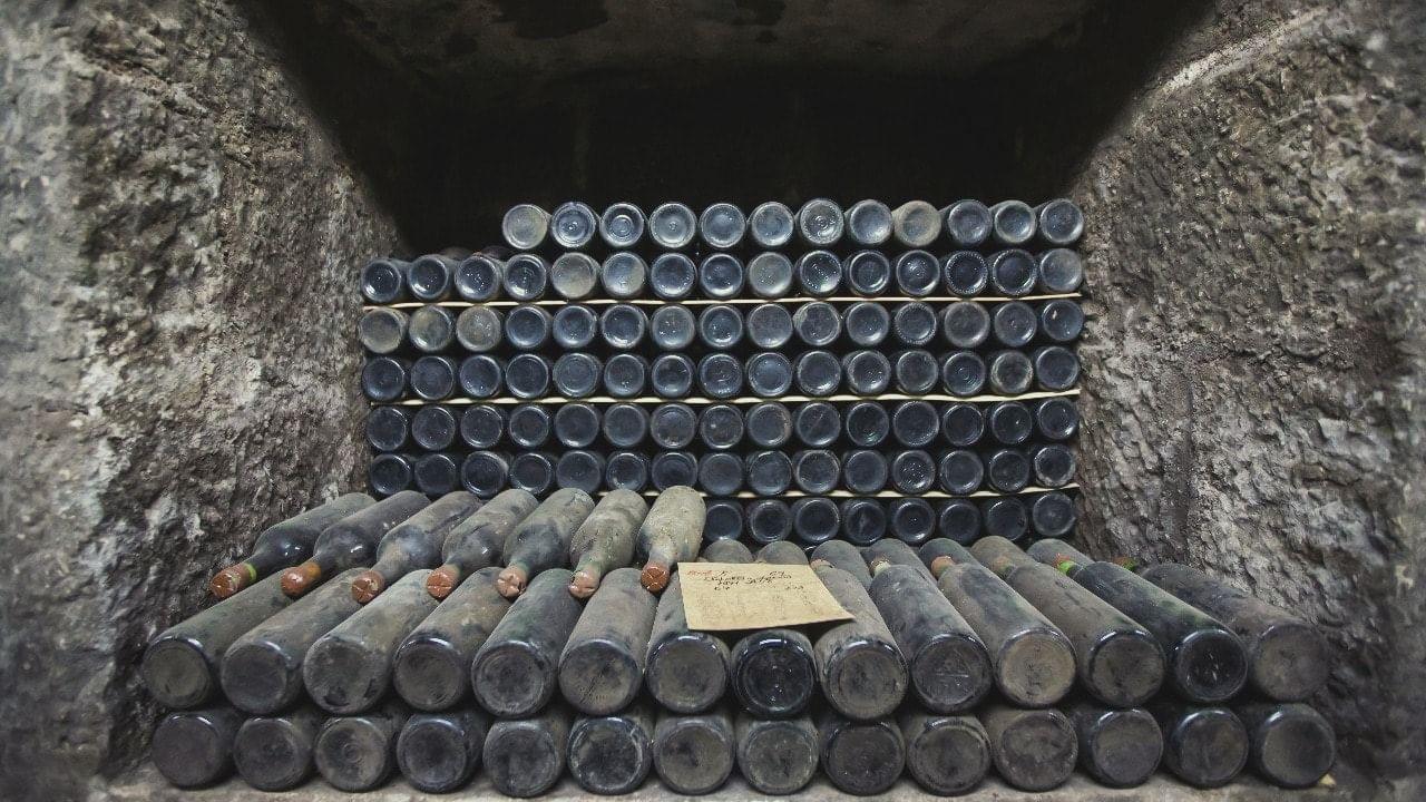 Коллекция вин Массандры. ГУП РК ПАО «Массандра», Массандра, Ялта, Республика Крым. Фотография: <a href="http://www.massandra.su/news/381-v-massandre-startovala-prodazha-kollekcionnyh-vin.html" rel="nofollow noopener" target="_blank">massandra.su</a>