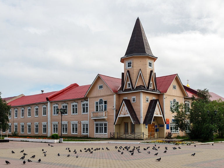 Красивое здание в Нарьян-Маре