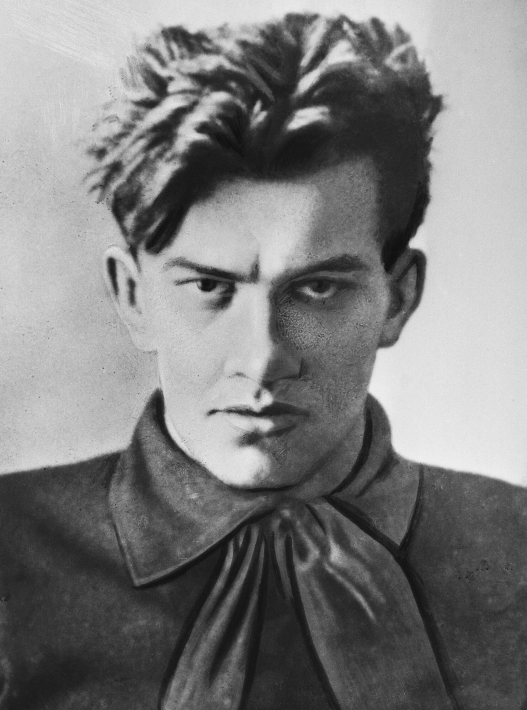 125 лет советскому поэту. Маяковский. Маяковский в молодости 1912. Маяковский молодой.