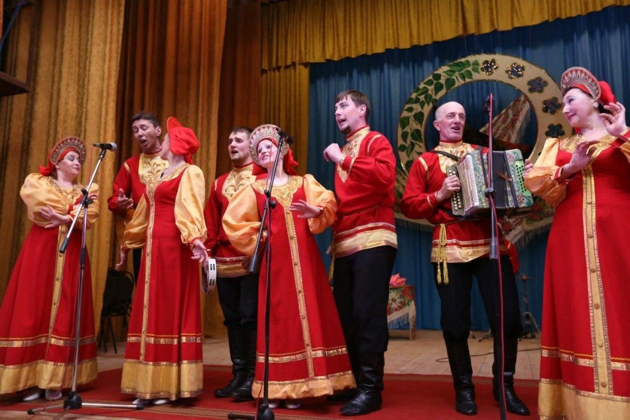 гау со «подлесновский дом-интернат для престарелых и инвалидов». юбилей собирает друзей песня. юбилей собирает друзей песня. юбилей дк лучегорск. юбилей собирает родных и друзей.