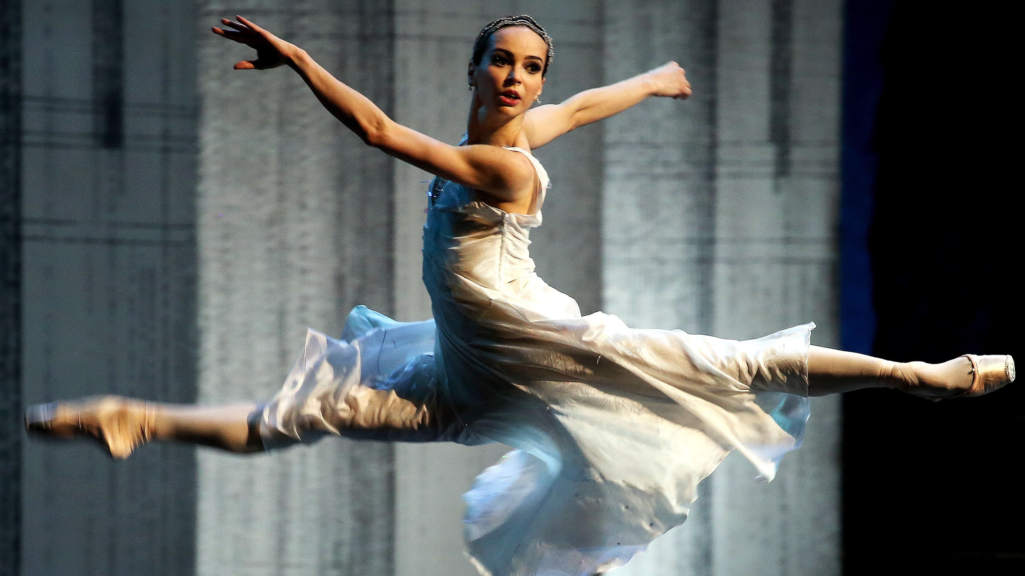 Екатерина Максимова: биография балерины, достижения, личная жизнь