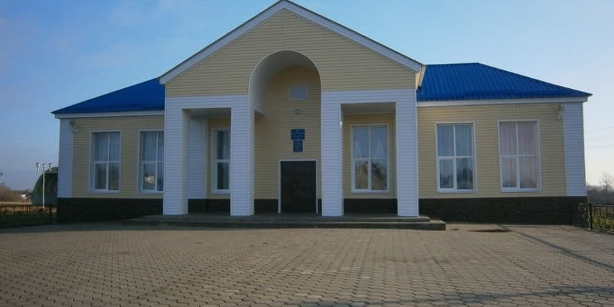 Основное изображение для учреждения Роговатовский сельский модельный дом культуры