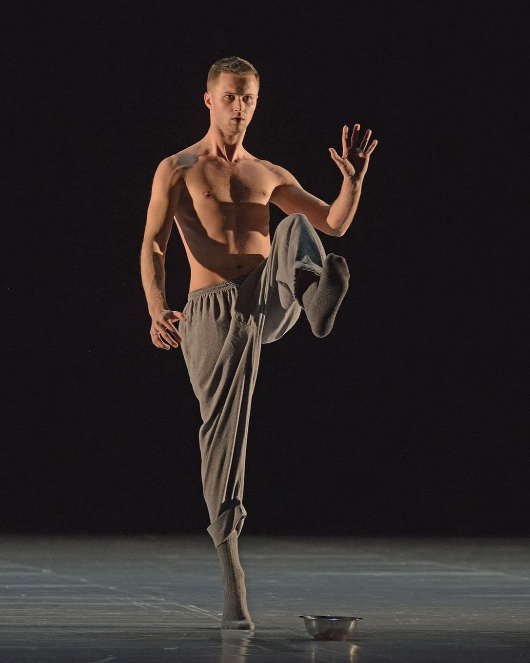 Всероссийский конкурс артистов балета в этом году пройдет по специальности «Современный танец»